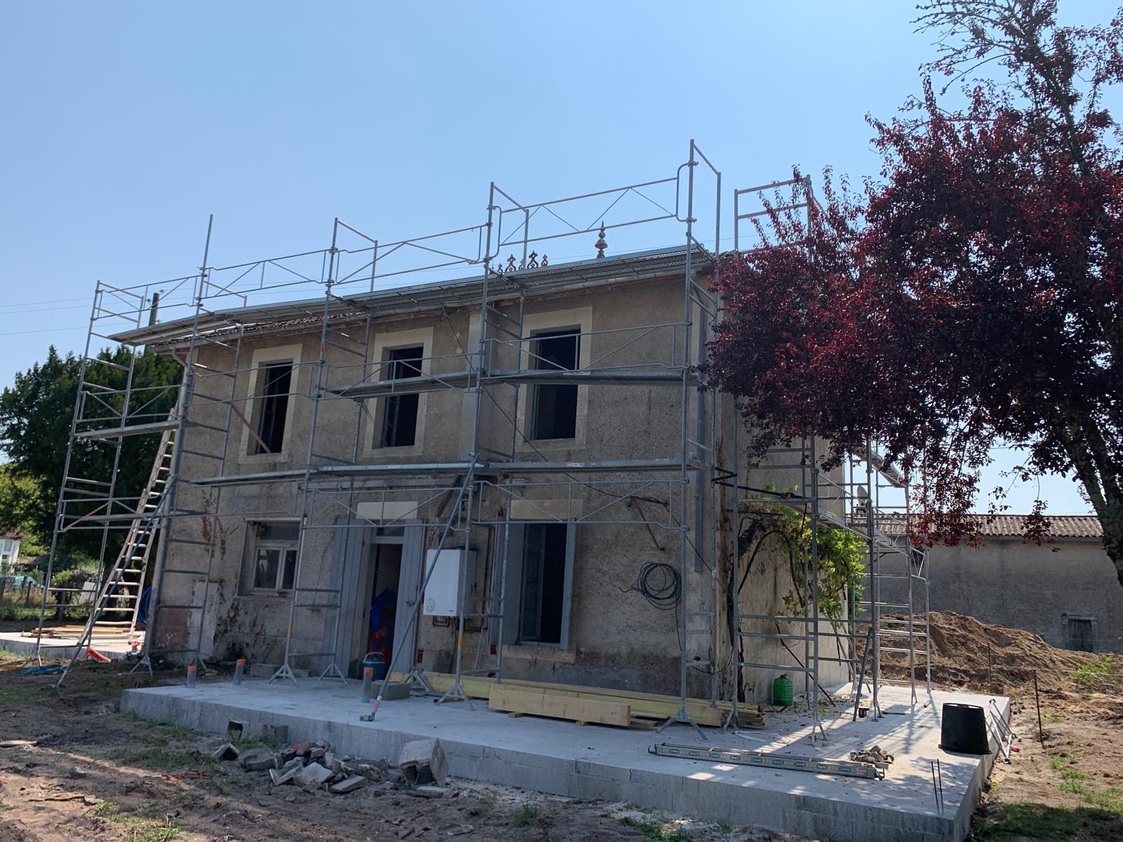 Rénovation de la maison en cours, chantier Bilos